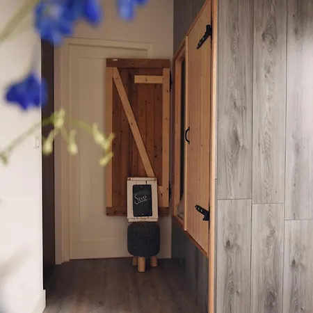 With Garden In Dutch Countryside Διαμέρισμα *